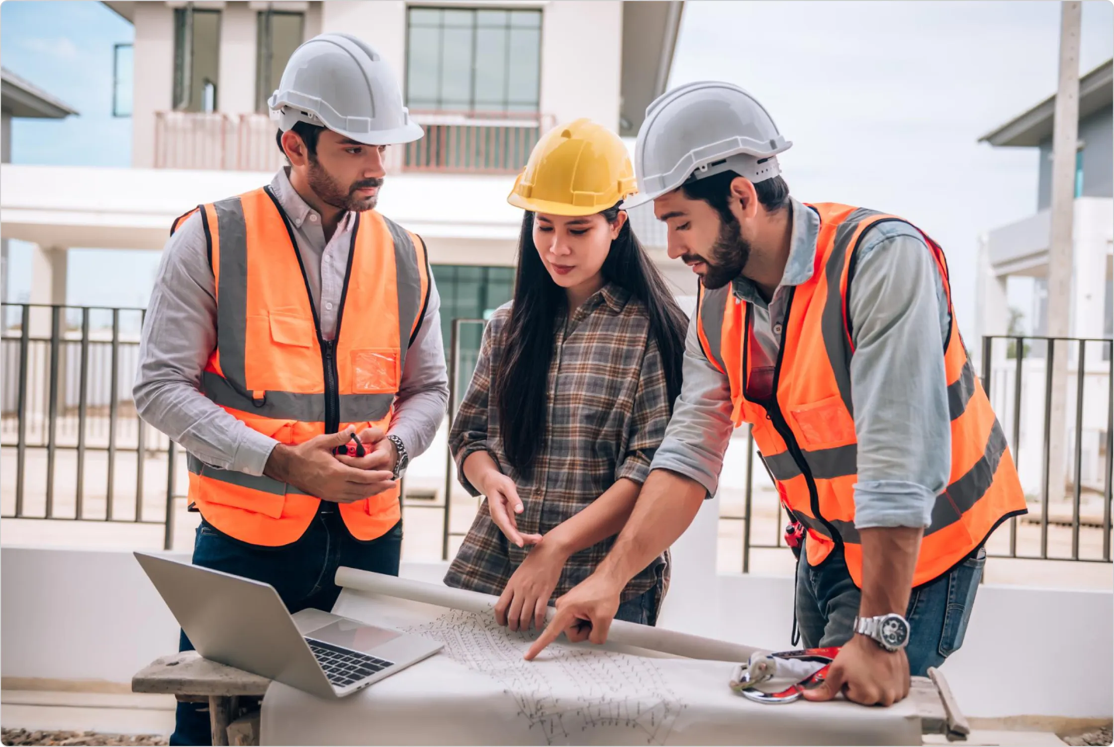 Construction & Real Estate team using Peyqo HR software