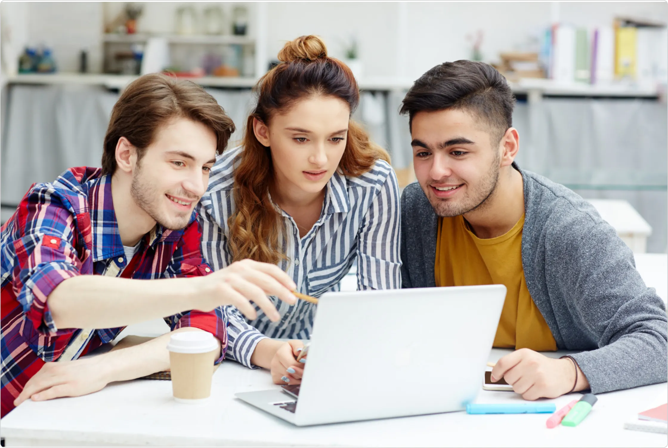 Education team using Peyqo HR software